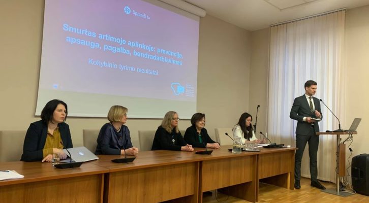 Pristatytas kokybinis tyrimas Smurtas artimoje aplinkoje: prevencija, apsauga, pagalba bendradarbiavimas